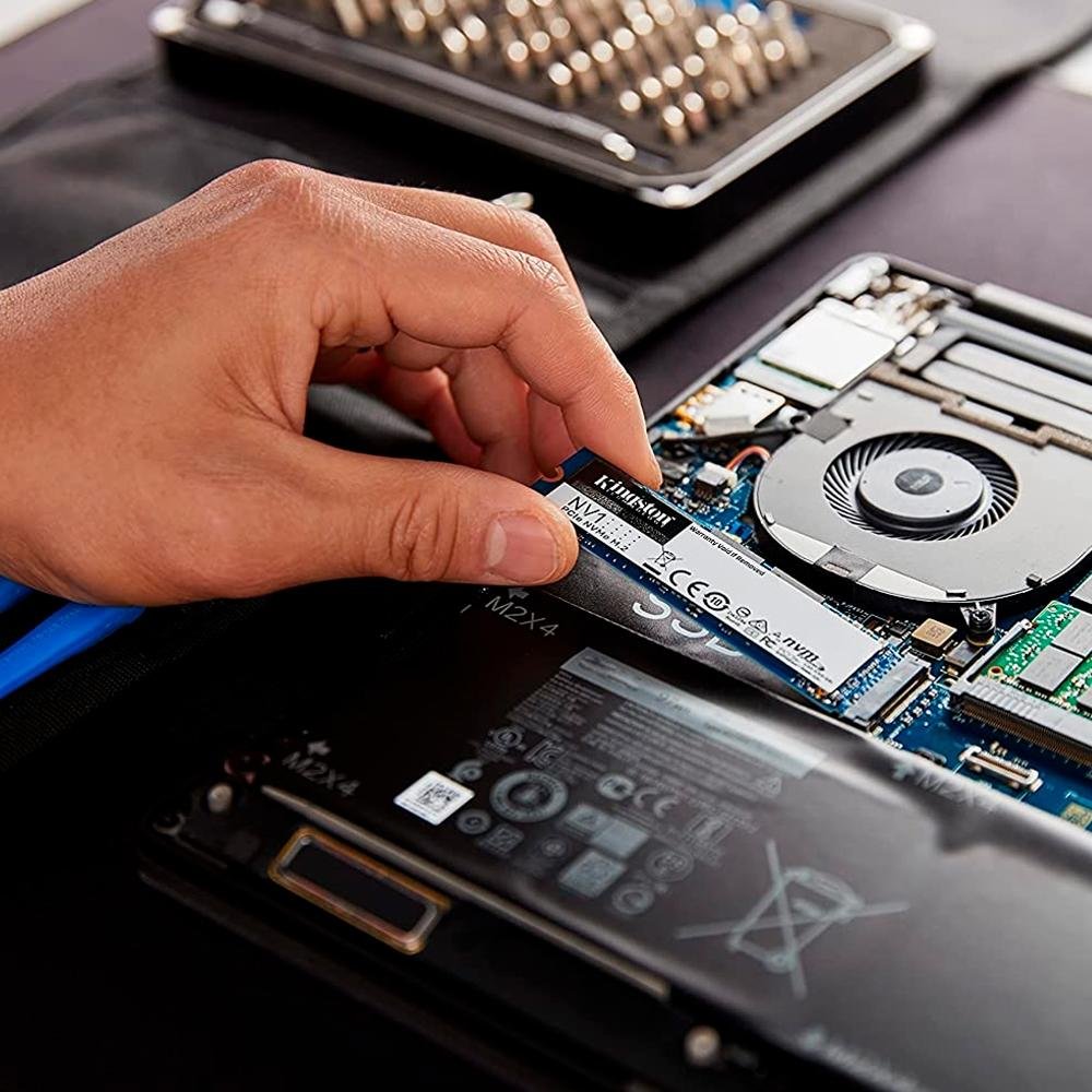 SSD 250 GB Kingston NV1, M.2 2280 NVMe, Leitura: 2100MB/s e Gravação: 1100MB/s - SNVS/250G