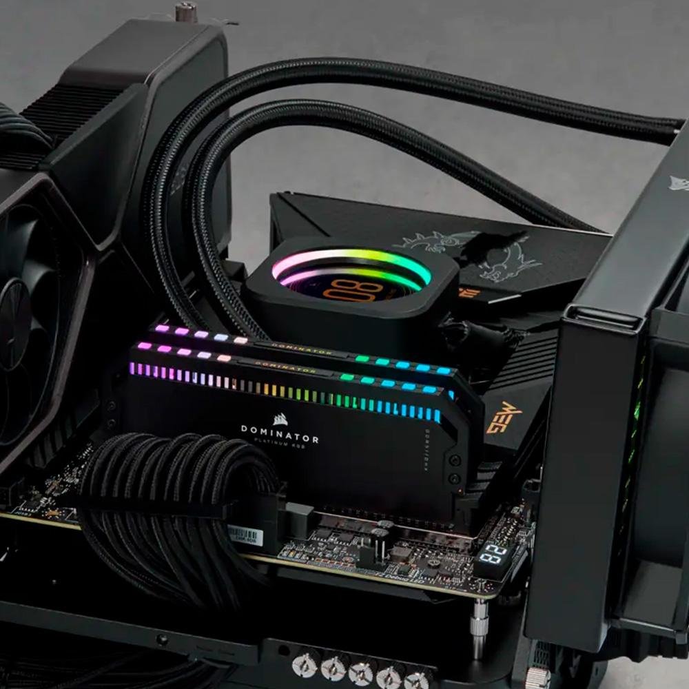 Memória Corsair Dominator Platinum RGB, 32GB (2x 16GB), 5200MHz