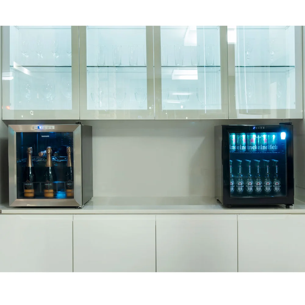 Frigobar Suggar Fb4611ix, 46 Litros, 127V, Inox, Com Degelo Manual e Porta De Vidro Frigobar Suggar Fb4611ix, 46 Litros, 127V, Inox, Com Degelo Manual e Porta De Vidro
