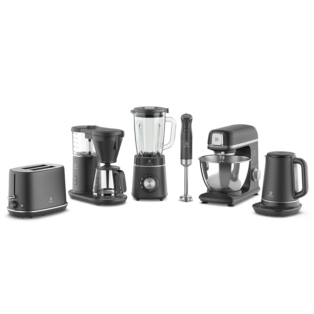 Cafeteira Elétrica Electrolux Expert cmp70, Com Tecnologia Perfectsense, 127V, Preta Cafeteira Elétrica Electrolux Expert cmp70, Com Tecnologia Perfectsense, 127V, Preta