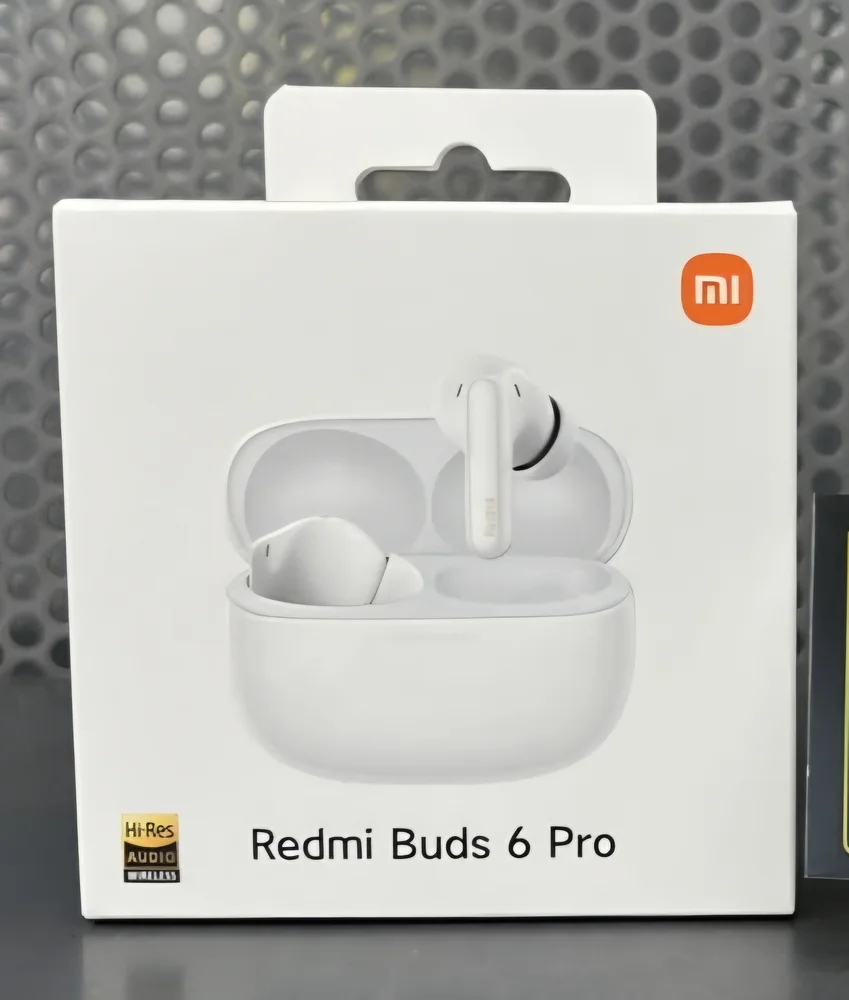 Fone De Ouvido Xiaomi Redmi Buds 6 Pro (bhr9310gl) Glacier Branco - Bluetooth 5.3 - Driver Triplo Cancelamento Ativo De Ruído (anc) Até 36 Horas De Duração Da Bateria,